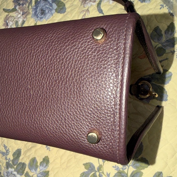 Coach Signature Canvas Satchel - Cream and Red Stars and Heart - Picture 14 of 14